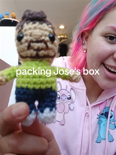 Pack Jose's Gift Box: Crochet Surprise Packing Tips