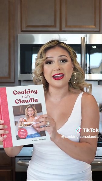 And the secret is out!!!!! I’m proud to announce my very own cookbook will be out this October 😭 you can preorder now (link in bio 🙏🏽♥️) thank you all for your continuous love and support, thank you for being part of my journey, Dreams do Come true when you believe in yourself 🥺♥️Gods timing is always perfect 🙏🏽 #author #dk #Mexican #cookbook #comingsoon #2023