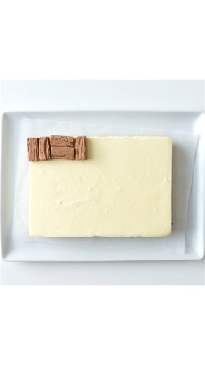 A creamy no-bake cheesecake slice covered in Flake chocolate bars - what's not to love?! https://www.taste.com.au/recipes/flake-slice-recipe/afqlk3ez | Taste.com.au