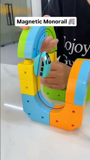 This magnetic monorail toy is NOT your ordinary train set. 🚂✨ Science + fun = pure joy! 🔄
