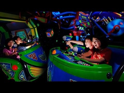 [4k] Buzz Lightyear Astro Blasters (Low Light) POV Disneyland Park ridethrough
