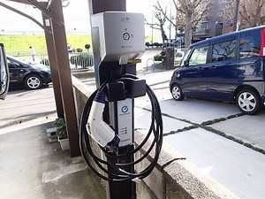 日産リーフ ＥＶ/ＰＨＶ充電コンセント ＥＣＬＧ設置イメージ 城陽市のオール電化工事店