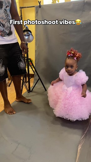 Baby photoshoot ideas: first photoshoot vibes for newborns
