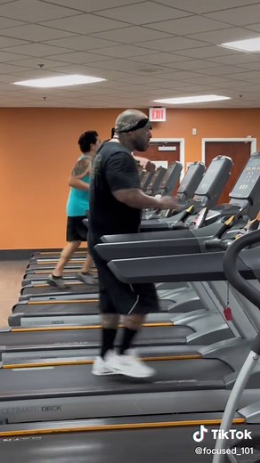 Cholo Gym Workout: Training Day Cholos