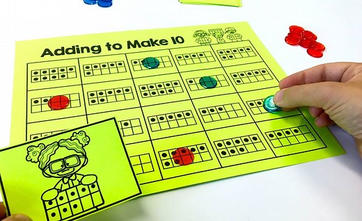 Looking to add a simple, differentiated center to your math center repertoire?? 4 in a Row is a perfect, ten-frame based game for sums of 5, 10, & 20! Including 3 different playing boards and 3 sets of playing cards (ten frames, numerals, number words), this is a perfect game for practicing fact fluency with our young learners! https://www.teacherspayteachers.com/Product/Adding-to-5-10-20-A-Differentiated-1st-Grade-Math-Center-2623133 | The Brown Bag Teacher