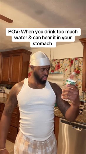 Mr. Don’t Be Strange⚡️ on Instagram: "STOMACH START SOUNDING LIKE THE OCEAN TELL ME NOT😂😂😂😂😂😂😂😂😂😂 #relatable #hydrated #water #polandspring #sloshingbelly #weirdfeeling #iguess #butwhy #bachata #dancing #funny #fyp #viral #explore #saucemaane"
