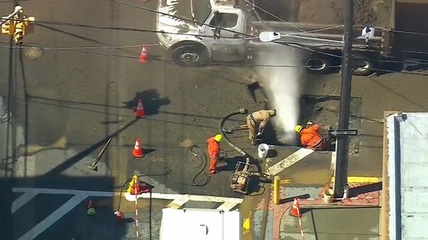 PSE&G, water crews repairing ruptured gas line in Union City