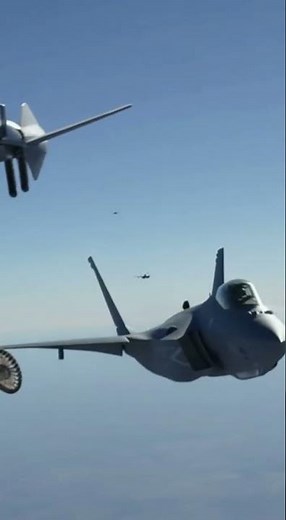 Mid-Air Refueling Fails! Fighter Jet Struggles to Connect! ai 😱✈️
