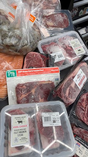 When the food link drop by. | Shaun Parker