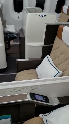 Oman Air Business Class ✈️
