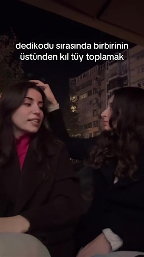 Cynthia Erivo ve Ariana Grande Röportajları Hakkında