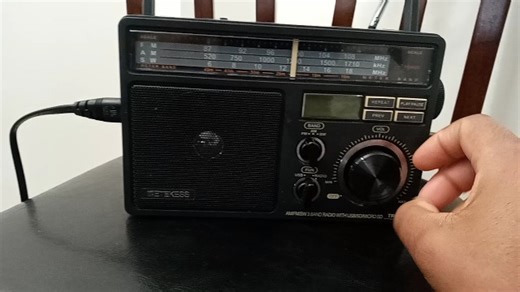 Watch The Perfect Radio That's Reliable And Easy To Use on Amazon Live