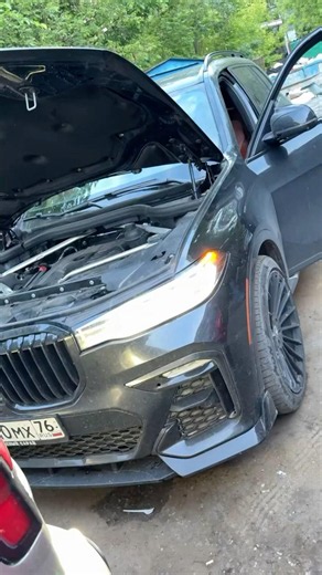 Starter or Battery Problem #bmwx7 #x7 #bmw #autorepair #carrepair