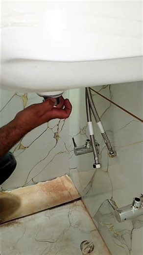 How to plumb a basin waste!
