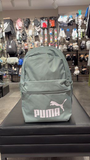 🎒🔥 𝗡𝗘𝗪 𝗗𝗥𝗢𝗣 𝗣𝗨𝗠𝗔 🔥🎒 Les backpacks Puma sont arrivés et ils envoient du lourd ! 🔥 Colorés, stylés et ultra pratiques, ils sont parfaits pour l'école, le sport ou juste pour upgrader ton look au quotidien 💯. 👜 Choisis ta couleur, trouve ton style et fais la diff’ ! 📍 Dispo dès maintenant chez 𝗞𝗜𝗡𝗚𝗦𝗣𝗢𝗥𝗧𝗦 👑 Dumbéa Mall et Anse Vata ou sur www.kingsports.nc #PumaBackpack #KingSports #StyleOnPoint #NewDrop #BagGame | King Sports NC