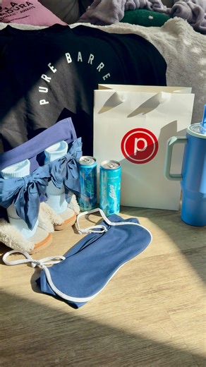 this is your sign to book a pure barre class (or two) this weekend 💙 | Pure Barre