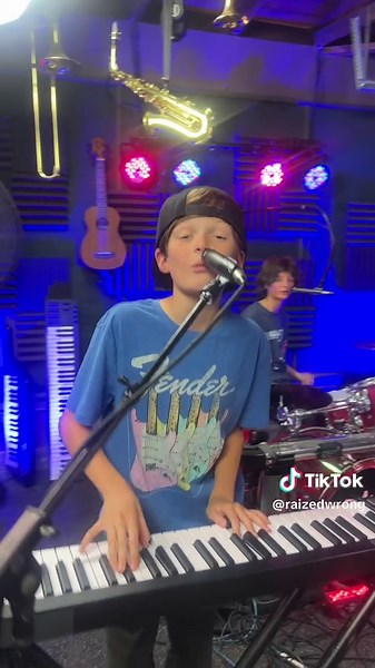 Hey Mickey (Nicki) #heymickey #tonibasilheymickey #tonibasilmickey #heymickeycover #80smusiccovers
