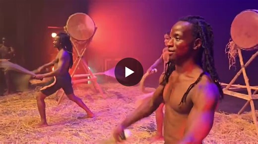 WOW : World of Words par Kalabanté Productions arrive à la TOHU du 26 au 29 mars ! 🔥 Entre rituels ancestraux et acrobaties aériennes, WOW célèbre la rencontre des cultures et la transmission du… | La TOHU