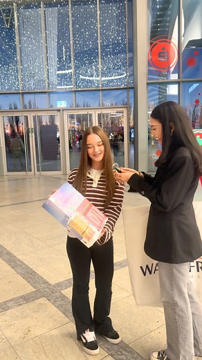 Wow, 16.000 Follower! 🎉 Wir können es kaum fassen und sagen DANKE an jeden Einzelnen von euch! 🫶 Und auch wir wollten etwas zurückgeben und haben im Center Adventskalender verteilt ✨ #waterfrontbremen #bremen | Waterfront Bremen