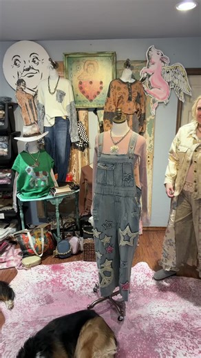 Vintage Gypsy 💗 on Instagram: "Just a little quick outfit change 👏🏼 shopvintagegypsy.co #mannequin #boutiqueclothing #overalls #bohostyle #vintagegypsyboutique"