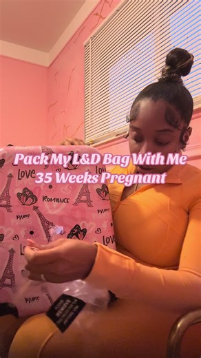 Pack My Labor & Delivery Bag With Me At 35 Weeks Pregnant💖 I Am Still Waiting On My Postpartum Kit, Shower Shoes, House Shoes & Footies!! #laboranddelivery