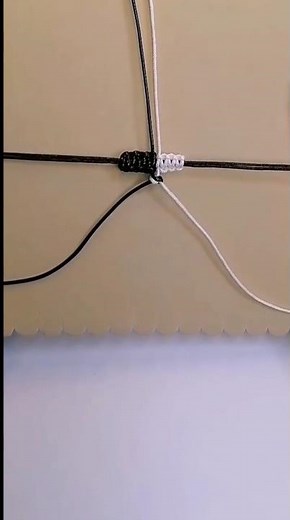 TUTORIAL 👆How to make an intertwined thread bracelet