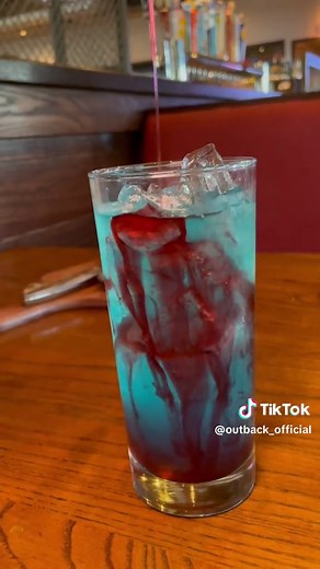 #sharkattack #aussiejawssie #outbacksteakhouse