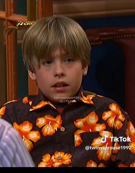 Zack & Cody: Pilot Your Own Life (Part 1) - S1E23