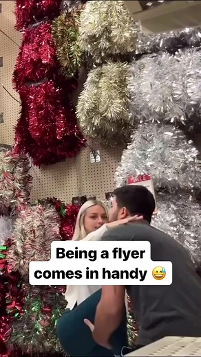 1.5M views · 46K reactions | Who even needs a ladder anymore? 藍 (Via ESPNW) | Inside Cheerleading Magazine | Facebook