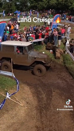 678K views · 43K reactions | The Toyota Land Cruiser (J40) proving that timeless design and legendary off-road capability never go out of style.  #ToyotaLandCruiser #J40 #OffRoading #Classic4x4 | Gunnedah Toyota | Facebook