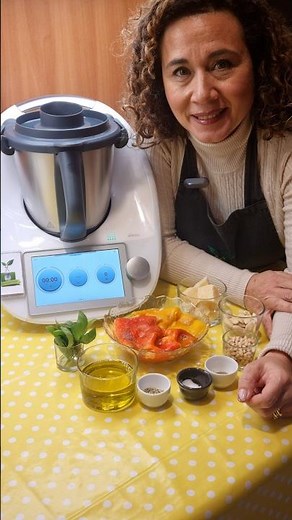 Pepper Pesto - for pasta and bruschetta, ready in 5 minutes with the Thermomix #videoricettebimby