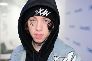 Lil Xan Gets New Face Tattoo