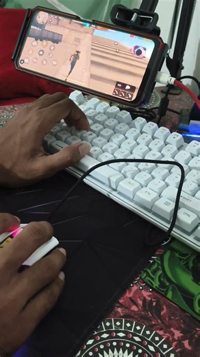 free Fire handcam keyboard mouse gameplay in mobile #shortfeed #shorts