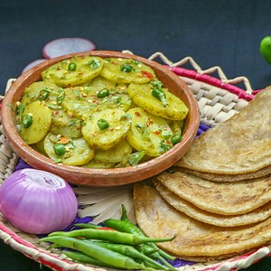 Hara Masala Aloo