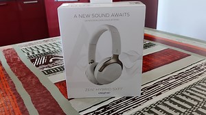 41 reactions · 16 shares | Creative Zen Hybrid SXFI è la punta di diamante della nuova line-up di prodotti pensati per la quarta generazione di sound olografico personalizzato spaziale! Guarda il video unboxing e poi scopri di più qui: https://it.creative.com/p/headphones-headsets/creative-zen-hybrid-sxfi | Creative Labs | Facebook