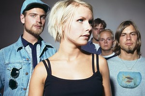The Cardigans’ Nina Persson Reflects on Mega-Success of ‘Lovefool,’ 20 Years Later
