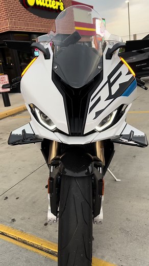 2023 S1000RR closeups #2023s1000rr #s1000rr #s1k #s1krr #bmws1000rr #bmwm #supersport #superbike #sportsbike #fast #wheelie #insta360 #40roll #fast #adrenaline #biketok #carbonfiber #carbonfiberwheels #titanium #s1000rrking #akrapovic #bikelife