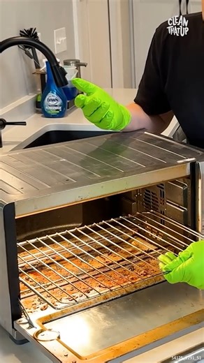 209K views · 1.4K reactions | How to Deep Clean Your Toaster Oven #CleaningTips #KitchenCleaning #ToasterOven #HouseCleaning | Clean That Up | Facebook