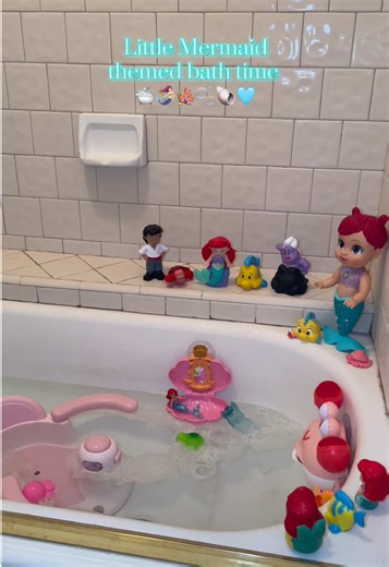 Making bath time memorable and fun, one themed bath at a time. 🛁🧜🏻‍♀️🪸🫧🐚🩵 #bath #bathtime #thelittlemermaid #littlemermaid #mermaid