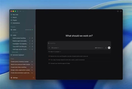 OpenAI Codex 的开发者 Guinness Chen 最近发了一条推，兴奋地宣布了 Codex 的一个超级实用新功能——线程无缝迁移（Thread Migration）。简单说，现在你可以在笔记本电脑上用 Codex 写代码、调试、跑任务。工作到一半要出门，或者笔记本性能不够了，你只要告诉 Codex：“帮我把当前会话移到远程服务器去。”Codex 就会自动把整个工作线程（包括代码、Git 状态、所有未提交的改动、甚至正在跑的进程）打包好，干净利落地搬到远程主机上继续运行。你完全不用手动拷贝文件、配置环境、git push/pull 这些麻烦事。等你回家或者想换回本地时，再让 Codex 把线程“接回来”就行了，状态完全保持一致。视频演示里能看到：Codex 自己创建独立的工作目录、复制文件、同步 Git、验证环境，整个过程几乎全自动，像有个 invisible 的 AI 助理在帮你搬家一样顺滑。这个功能对经常在本地和服务器之间切换、或者通勤路上还想让代码继续跑的人来说，简直太香了。基本把远程开发的割裂感给抹平了。