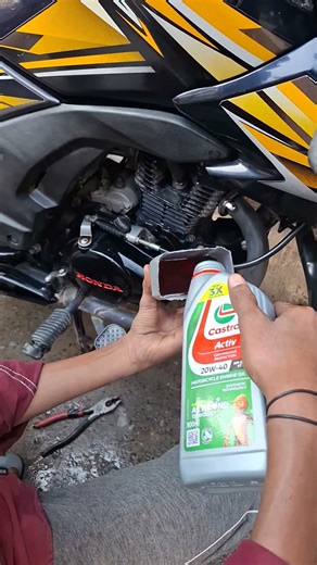 # Castrol active engine oil Castrol power Castrol activ 20w40# engine oil#video