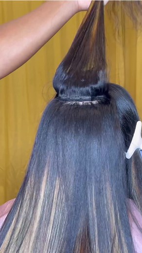 BRAIDLESS GLUELESS THREADLESS SEWIN #atlantahair #buckheadstylist #silkpressqueen #atlcolorist #silkpressatlanta #atlantasewin #microlinksatl #atlantahairguru #braidlesssewin