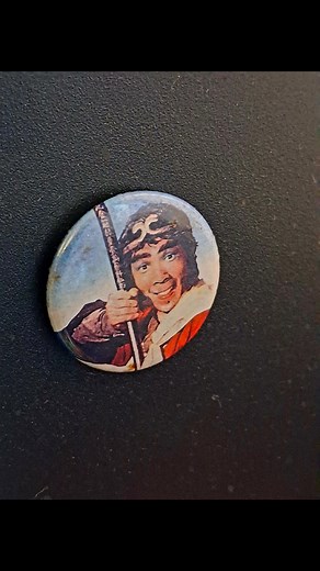 A friend gave me a magnetic button. So happy with this. #MonkeyMagic #besttvshows #goodfriendsgoodtimes | 2LM | Facebook