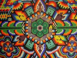 3.7M views · 27K reactions | El arte es sagrado: mira los símbolos del arte huichol | Más de MX | Facebook
