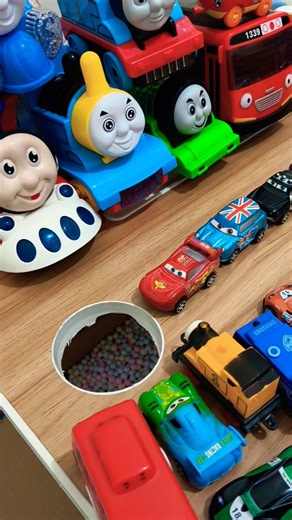 Cute Blue Helicopter Pushing Red Mcqueen and Sheriff in Pit, Pixar Cars, McQueen