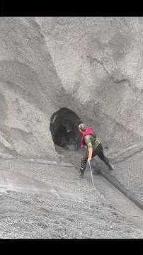 How Sand Travels on a Conveyor Belt