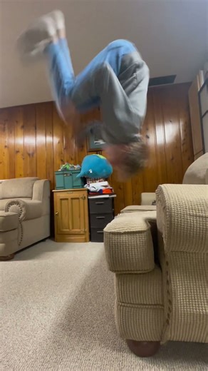 Crazy fail 💀🫡 #sports #flips #fails #shorts ￼