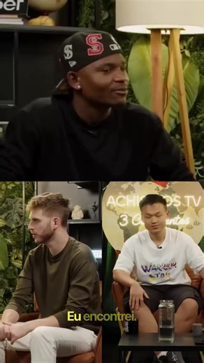 3 continentes analisam encontro de Paul Cabannes e Ronaldo fenômeno. As melhores análises e conversas são do 3 continentes, parece aquelas piadas : tinha 1 brasileiro, 1 francês, 1 angolano e 1 chinês… #3continentes #mauriciomeirelles #paulcabannes #achismos #batistamiranda