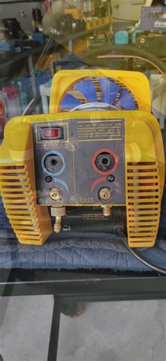 아피온 G5 Twin 냉매 회수기 수리중