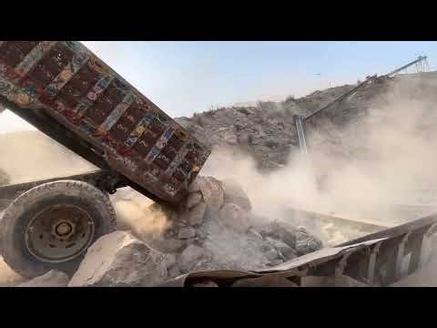 Incredible Work By Quarry Rock Jaw Crusher Machine: Big Rock Crusher.#stonecrusher